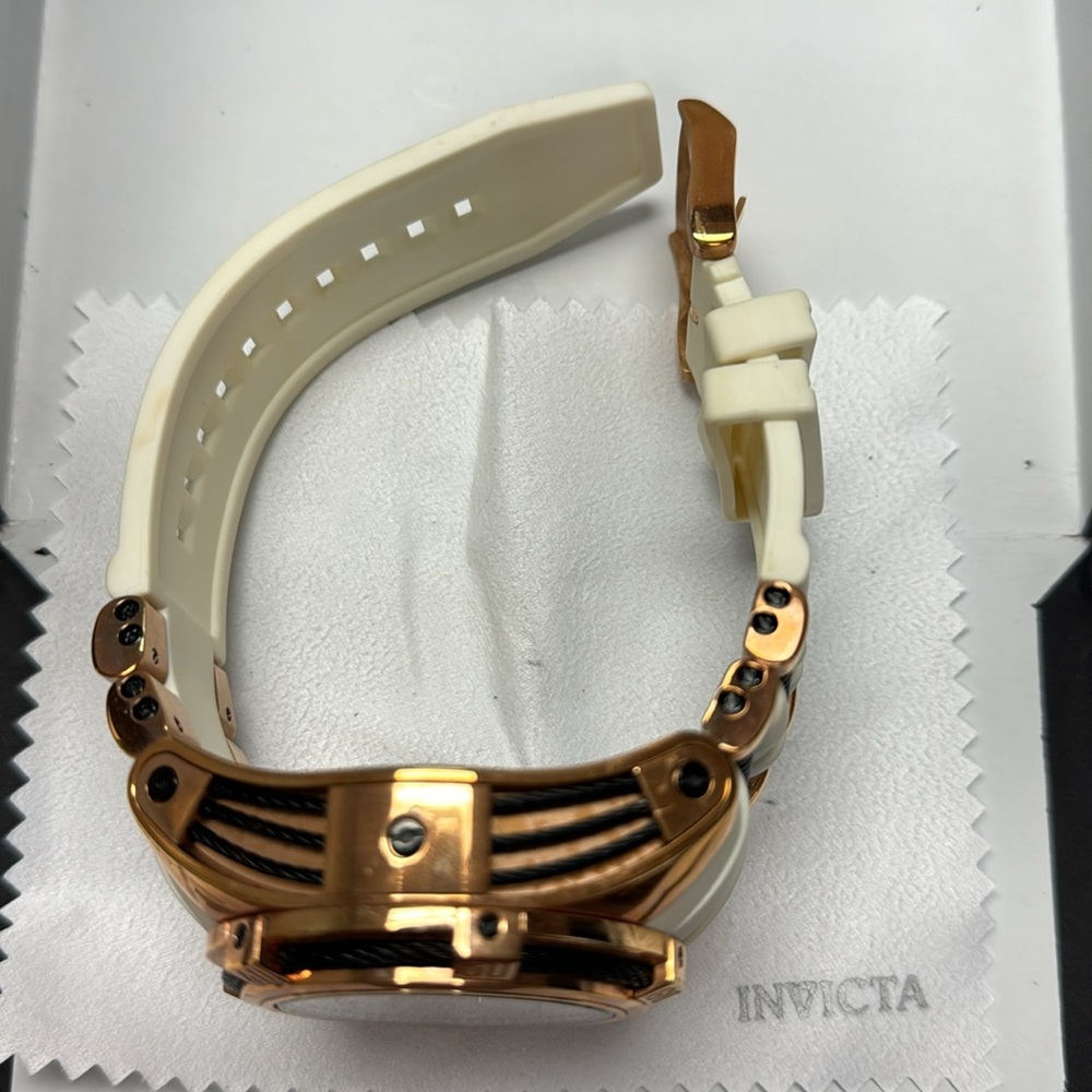 Invicta Reserve Bolt Zeus #14409 - Picture 4 of 5